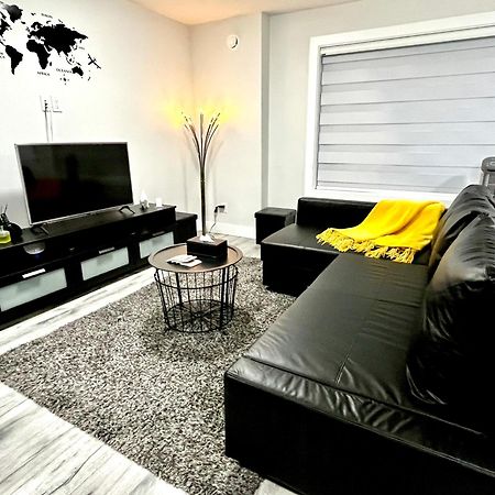 Luxurious & Stylish Two Bedroom Suite, Full Kitchen, Close To Vancouver Delta Extérieur photo